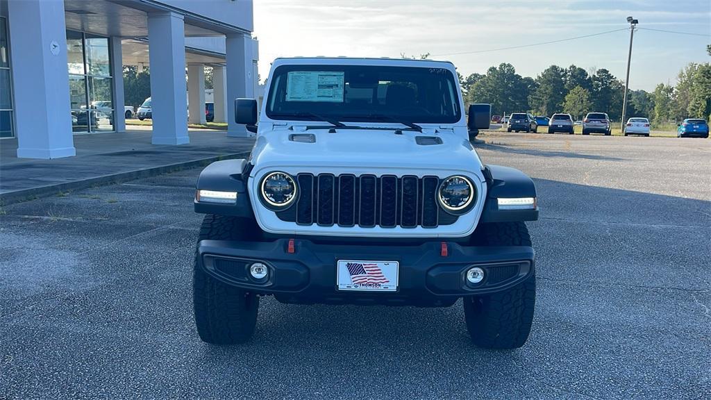 new 2025 Jeep Gladiator car, priced at $44,700