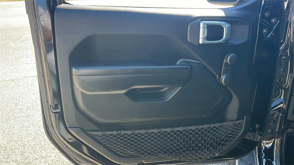 used 2020 Jeep Wrangler Unlimited car, priced at $25,330