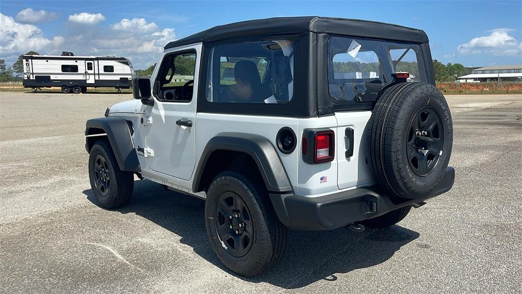 new 2025 Jeep Wrangler car, priced at $33,370