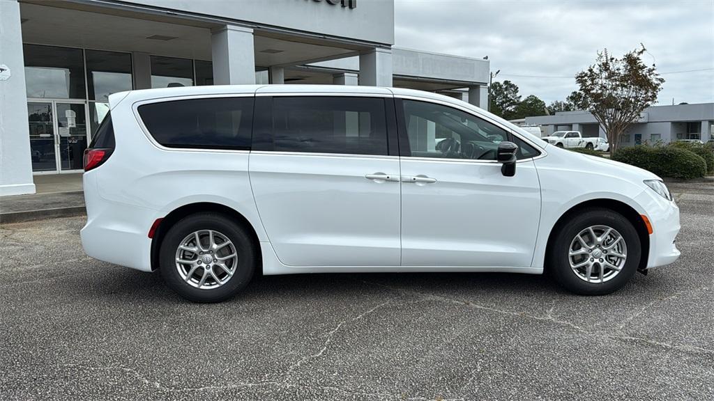 new 2026 Chrysler Voyager car, priced at $39,500