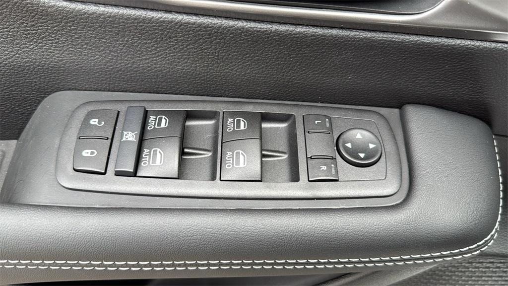 new 2026 Chrysler Voyager car, priced at $39,500