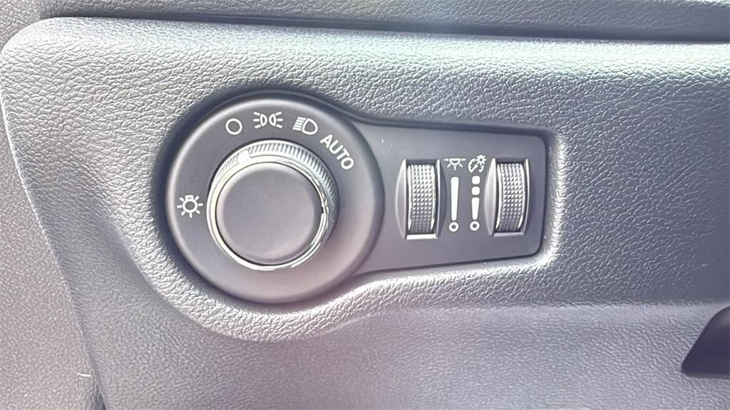 new 2026 Chrysler Voyager car, priced at $39,500