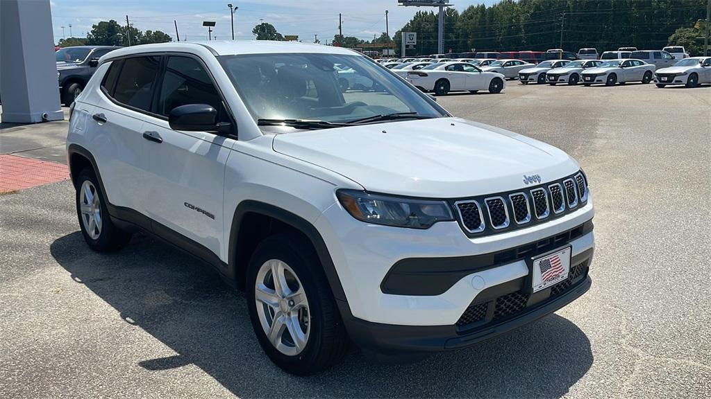 new 2023 Jeep Compass car, priced at $28,900