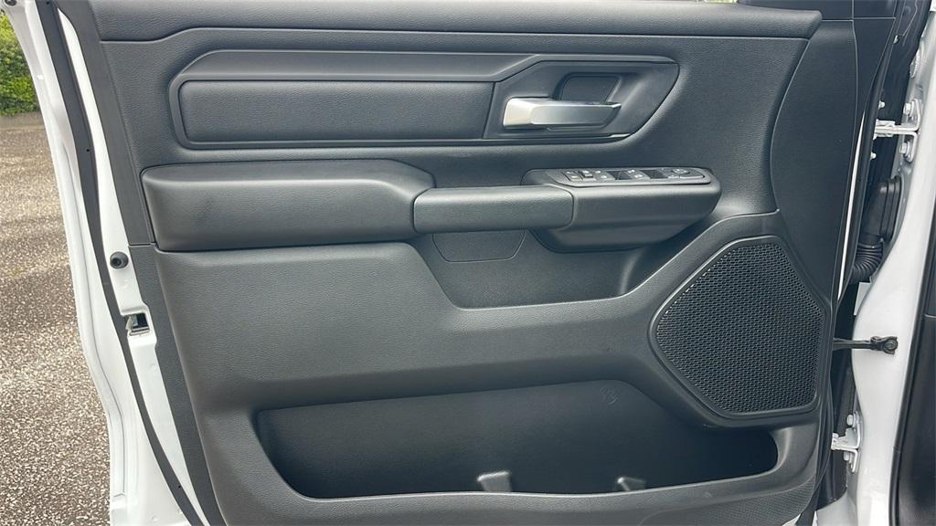 new 2025 Ram 1500 car, priced at $41,573