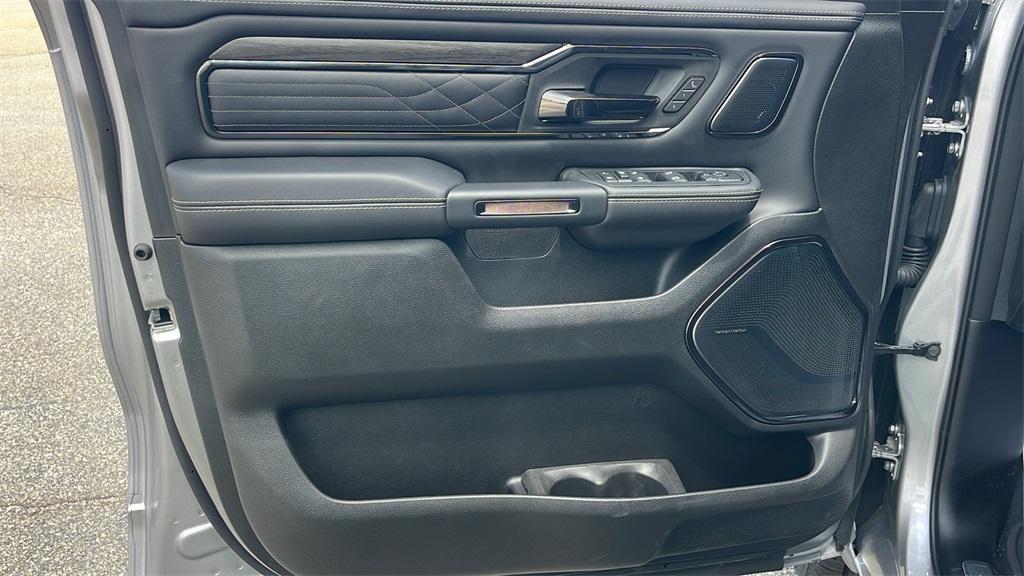 new 2025 Ram 1500 car, priced at $67,550