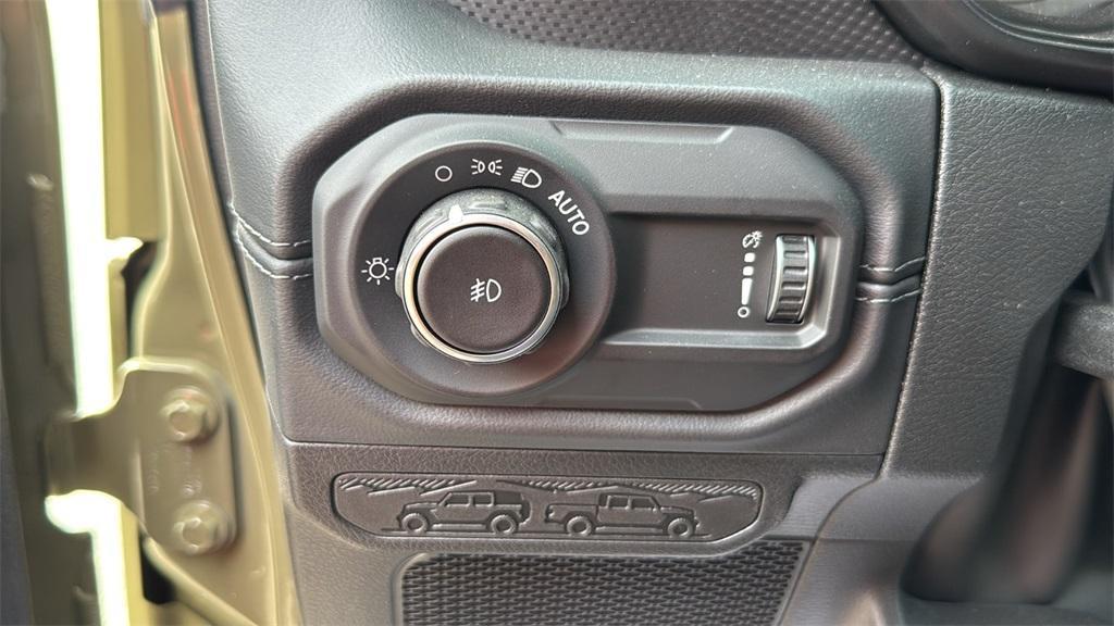 new 2026 Jeep Wrangler car, priced at $47,575