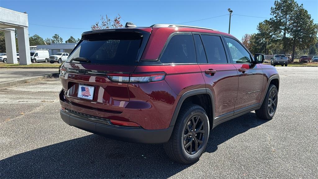 new 2025 Jeep Grand Cherokee car, priced at $37,773