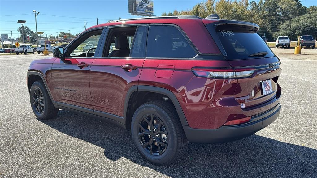 new 2025 Jeep Grand Cherokee car, priced at $37,773