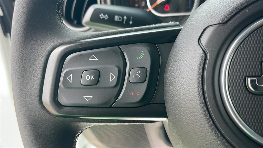 new 2025 Jeep Wrangler car, priced at $61,672