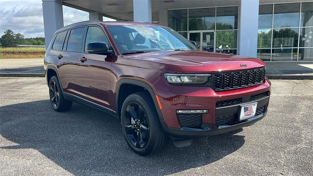 new 2025 Jeep Grand Cherokee L car, priced at $40,992