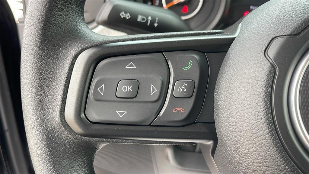 new 2025 Jeep Wrangler car, priced at $35,758