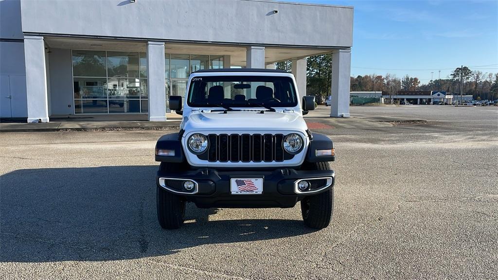 new 2025 Jeep Gladiator car, priced at $36,750