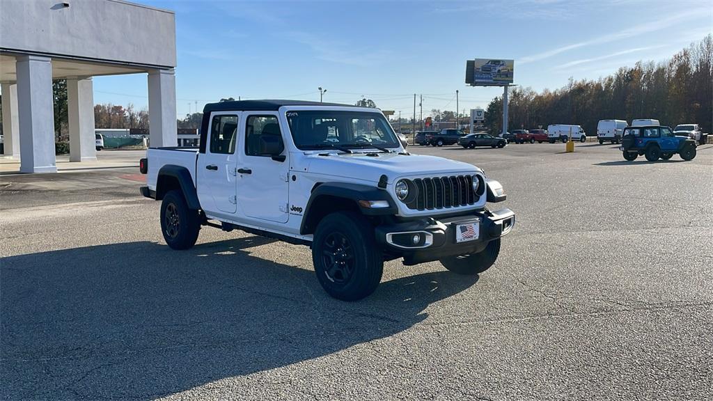 new 2025 Jeep Gladiator car, priced at $36,750