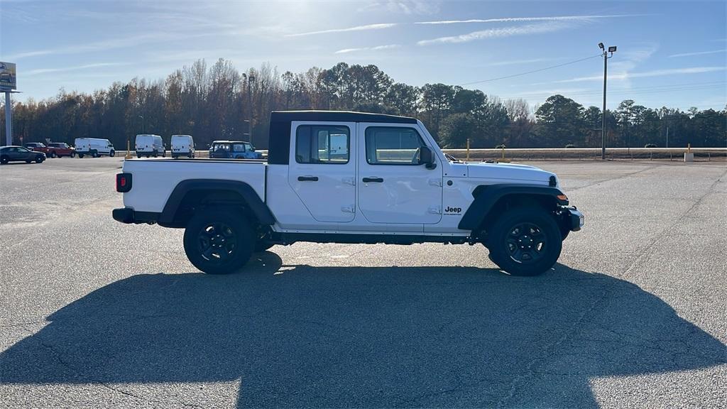 new 2025 Jeep Gladiator car, priced at $36,750