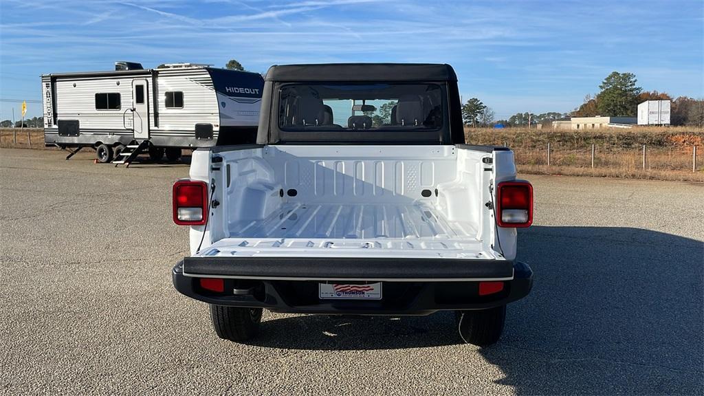 new 2025 Jeep Gladiator car, priced at $36,750