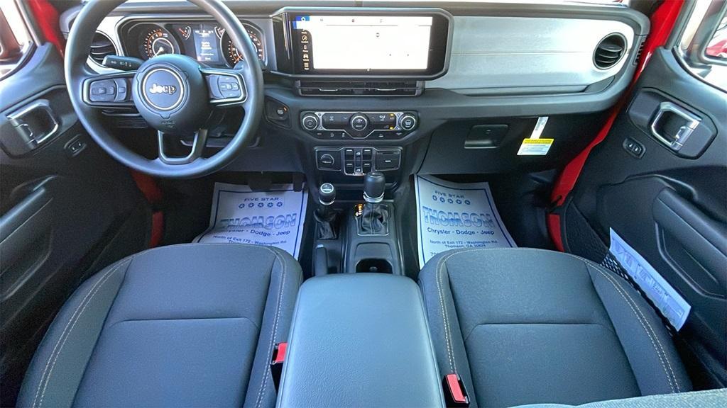 new 2025 Jeep Gladiator car, priced at $31,925