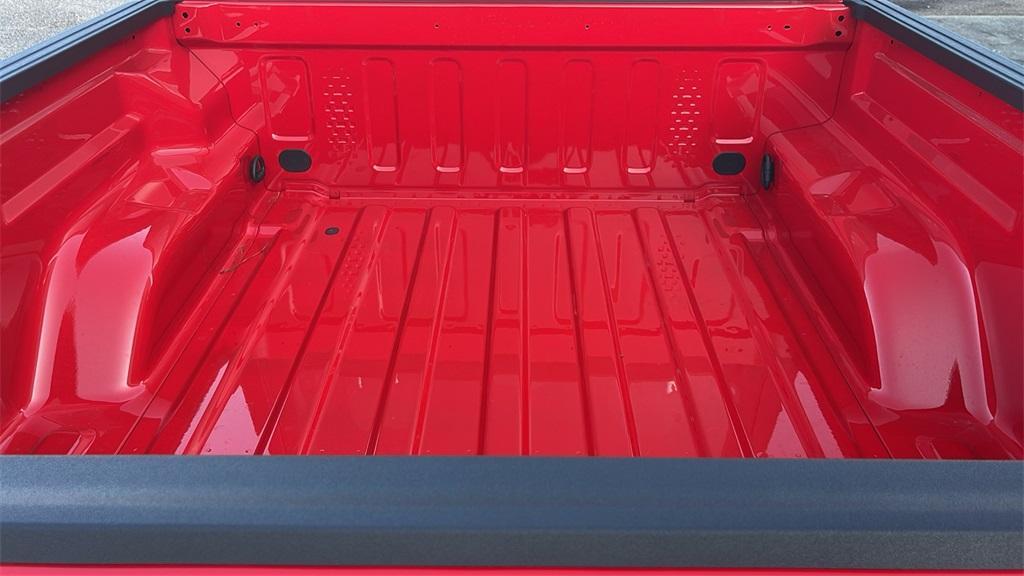 new 2025 Jeep Gladiator car, priced at $31,925