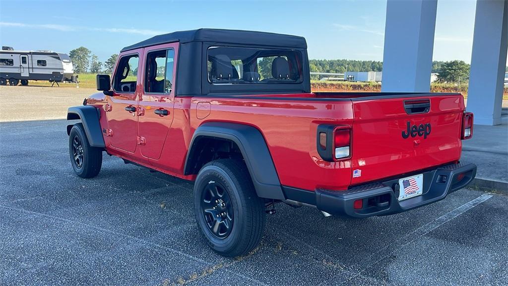 new 2025 Jeep Gladiator car, priced at $31,925