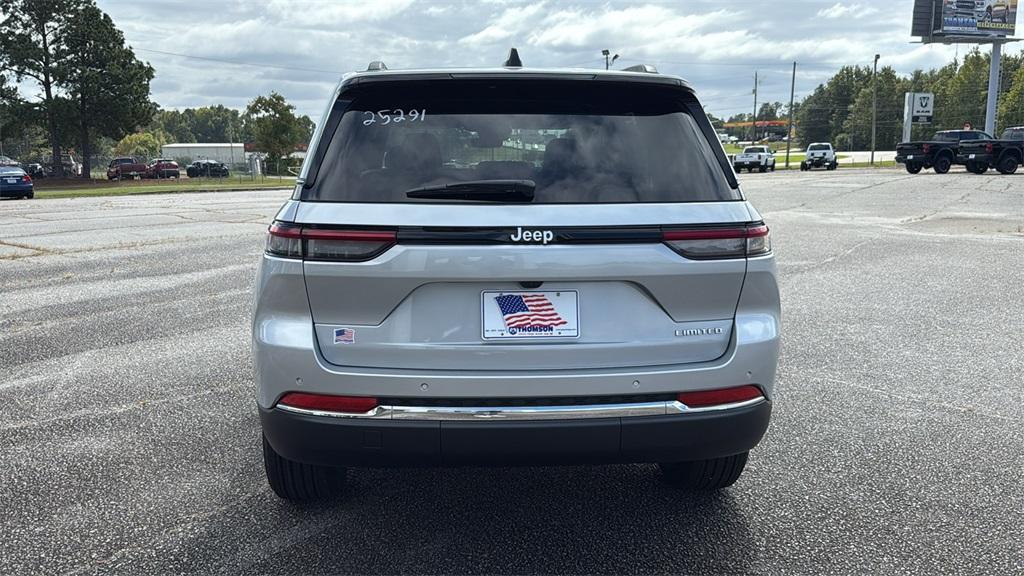new 2025 Jeep Grand Cherokee car, priced at $37,272