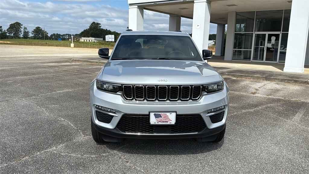 new 2025 Jeep Grand Cherokee car, priced at $37,272