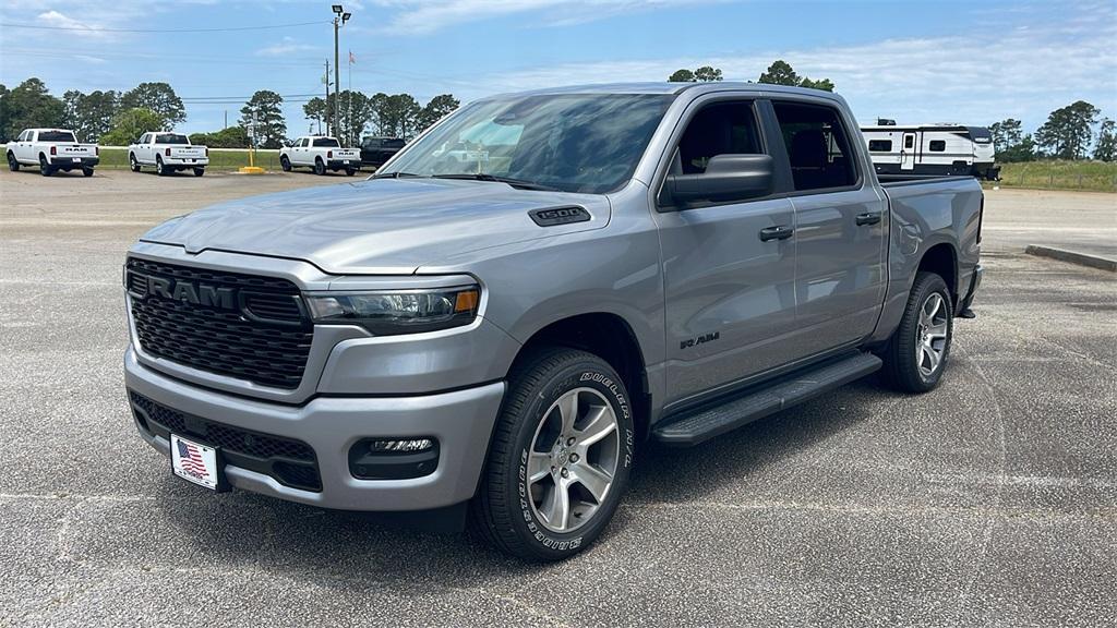 new 2025 Ram 1500 car, priced at $44,972
