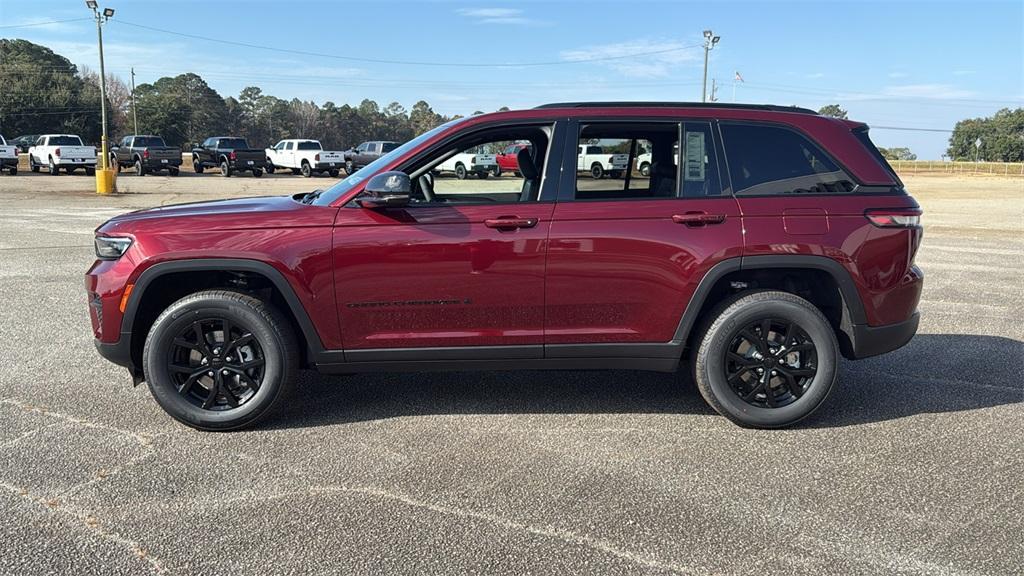 new 2025 Jeep Grand Cherokee car, priced at $37,425