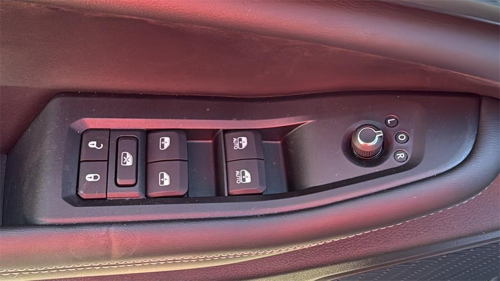 new 2025 Jeep Grand Cherokee car, priced at $37,425