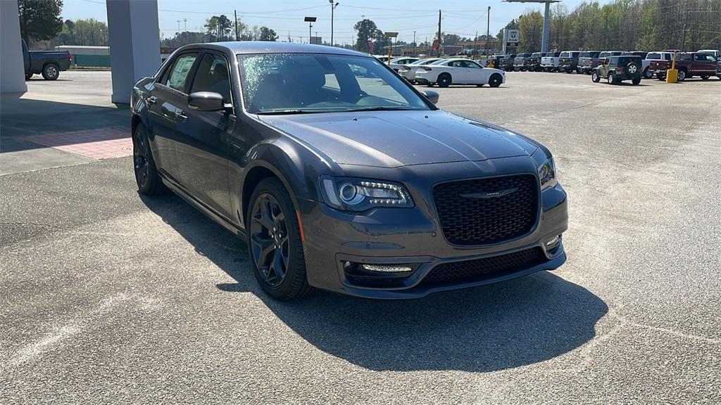 new 2023 Chrysler 300 car, priced at $37,500