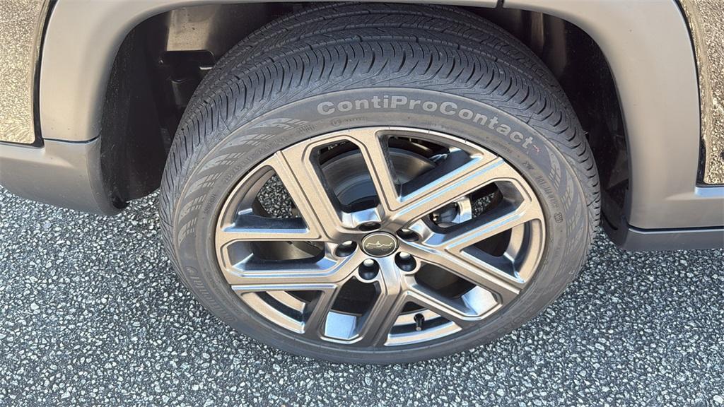 new 2026 Jeep Compass car, priced at $31,400