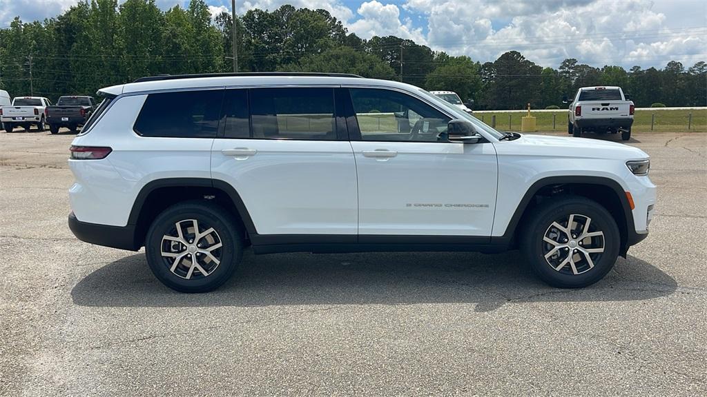 new 2025 Jeep Grand Cherokee L car, priced at $41,750