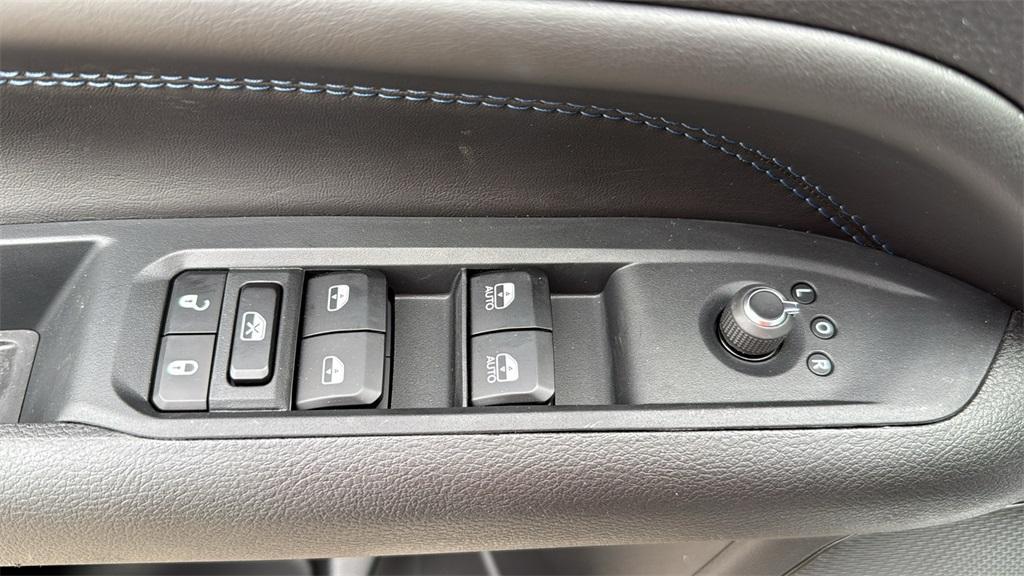new 2026 Jeep Compass car, priced at $31,950