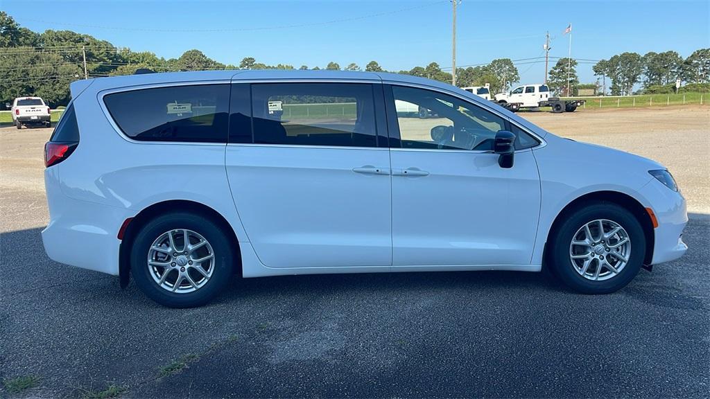 new 2025 Chrysler Voyager car, priced at $38,400