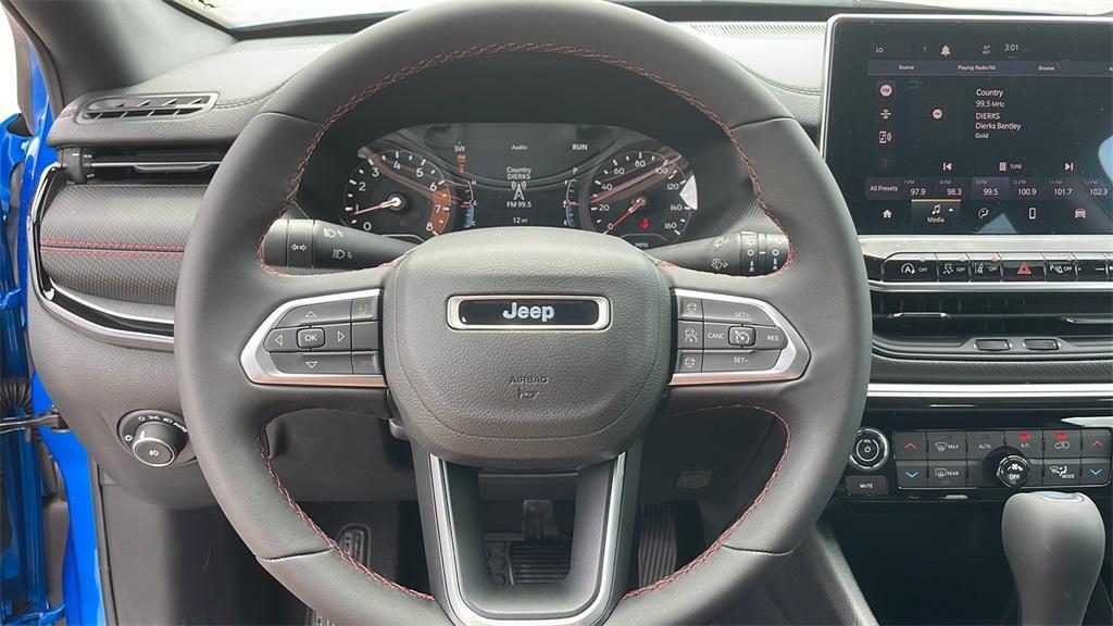 new 2023 Jeep Compass car, priced at $31,990