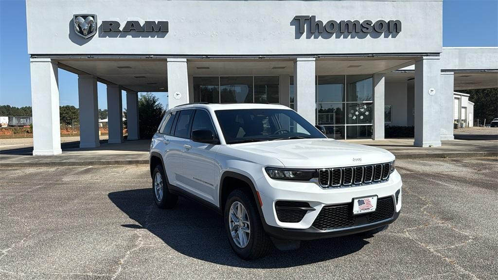 new 2025 Jeep Grand Cherokee car, priced at $33,252