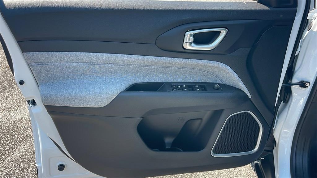 new 2025 Jeep Compass car, priced at $27,450