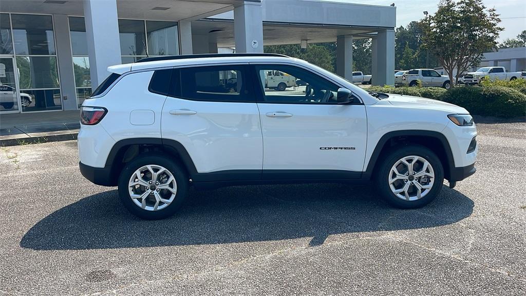 new 2025 Jeep Compass car, priced at $27,450