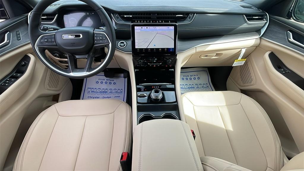 new 2025 Jeep Grand Cherokee L car, priced at $45,550