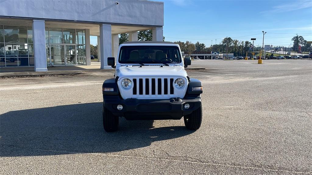 used 2022 Jeep Wrangler Unlimited car, priced at $33,560