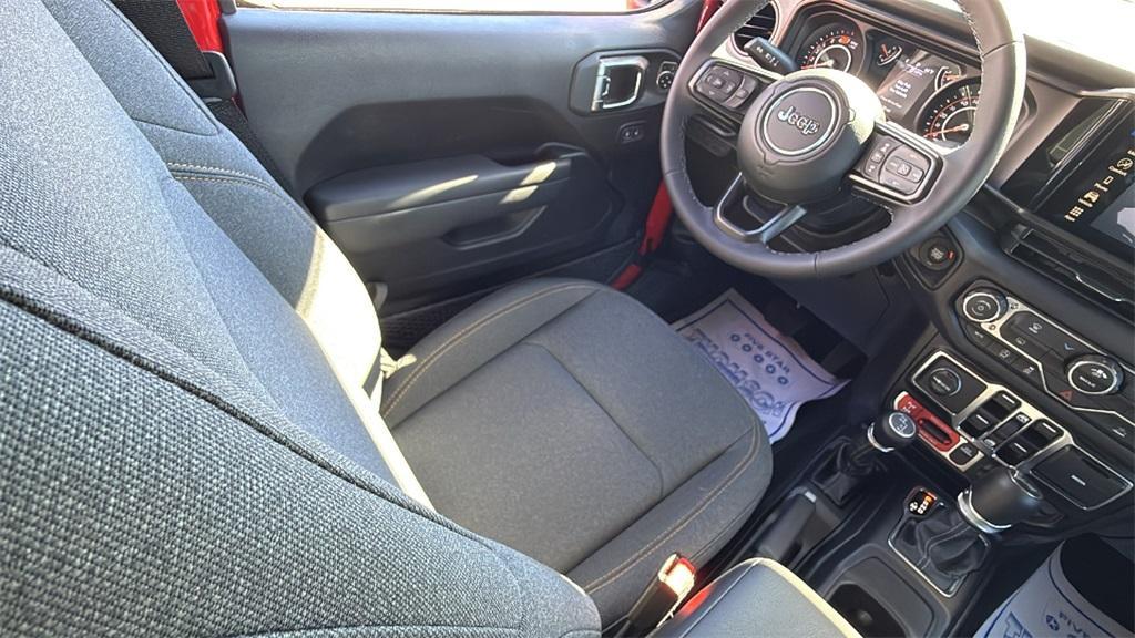 new 2026 Jeep Wrangler car, priced at $44,272