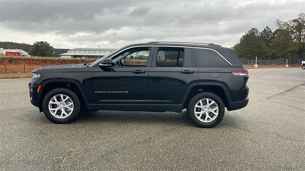 used 2022 Jeep Grand Cherokee car, priced at $30,400