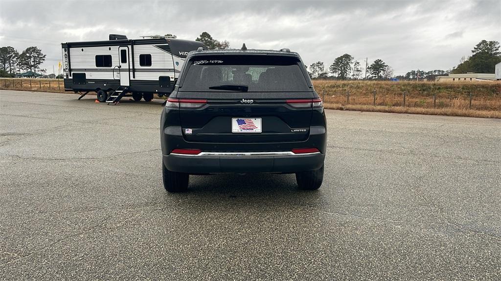 used 2022 Jeep Grand Cherokee car, priced at $30,400