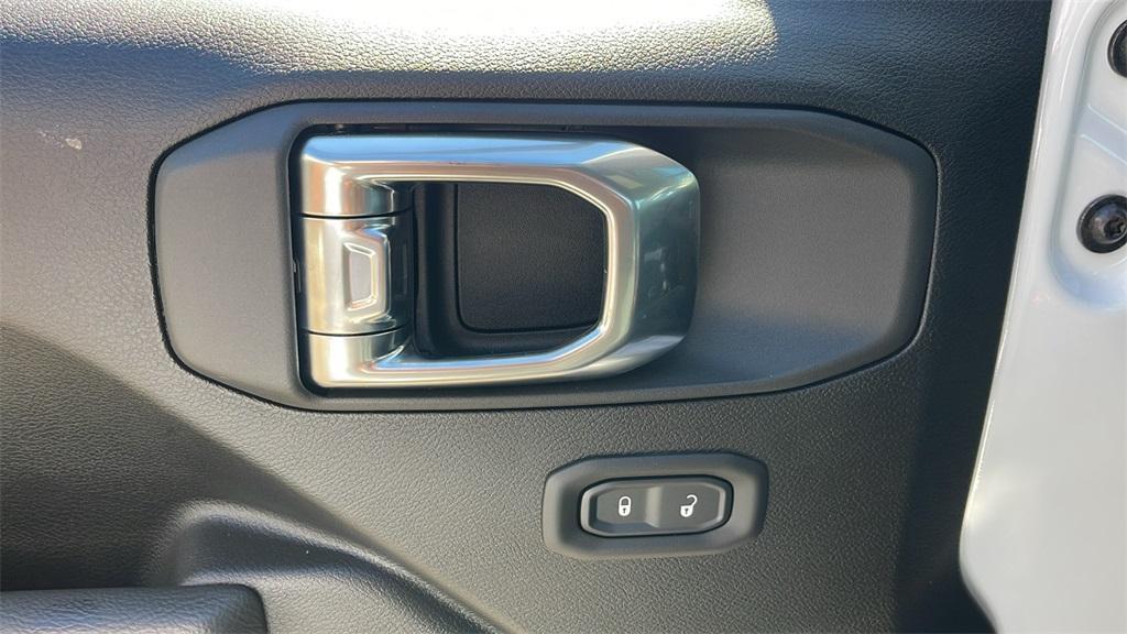 new 2026 Jeep Wrangler car, priced at $32,900