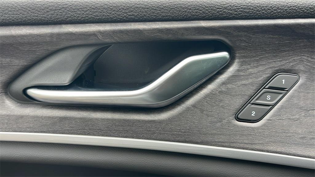 new 2025 Jeep Grand Cherokee L car, priced at $44,250