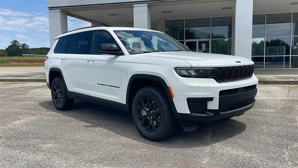 new 2025 Jeep Grand Cherokee L car, priced at $40,972