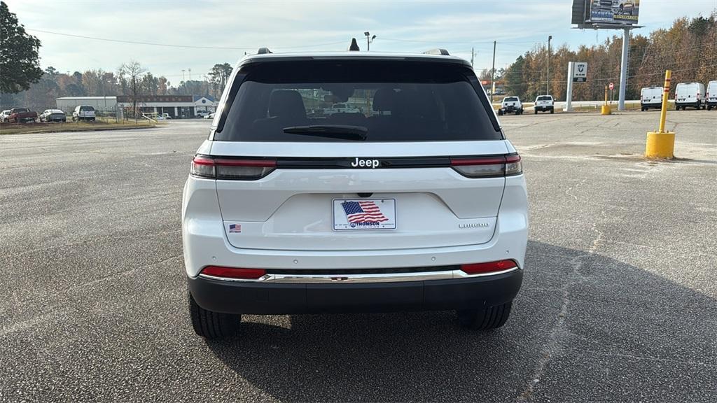 new 2025 Jeep Grand Cherokee car, priced at $32,672