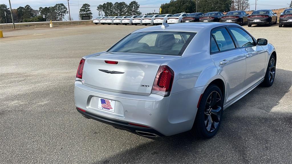 new 2023 Chrysler 300 car, priced at $38,950