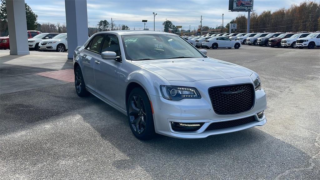 new 2023 Chrysler 300 car, priced at $38,950