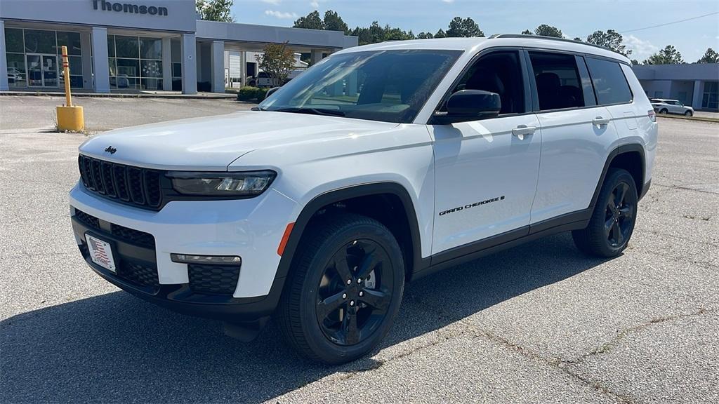 new 2025 Jeep Grand Cherokee L car, priced at $44,270