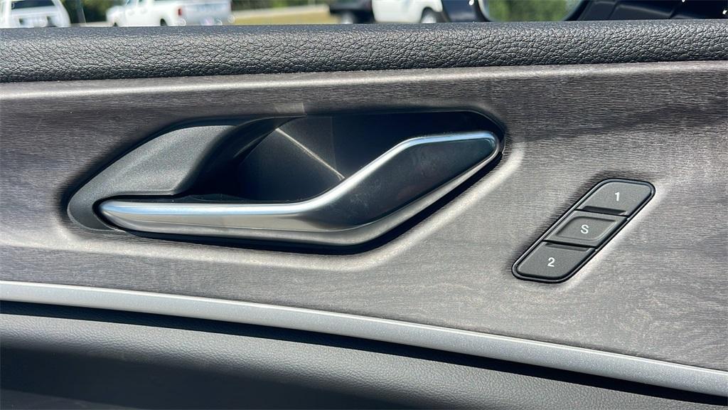 new 2025 Jeep Grand Cherokee L car, priced at $44,270