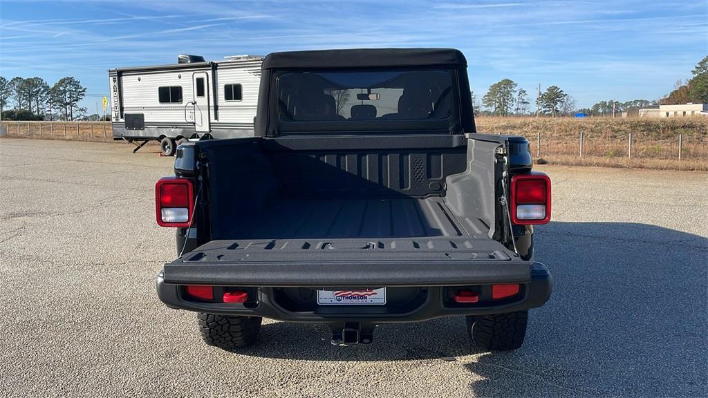 new 2023 Jeep Gladiator car, priced at $46,272